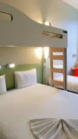 ibis budget Tours Centre Gare et congrès - Room