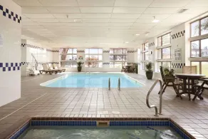 Baymont by Wyndham Sioux Falls - Piscine