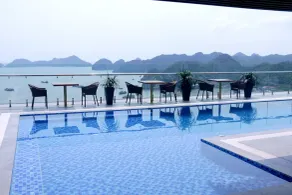 Cat Ba Paradise Hotel - Sky Bar & Massage - Piscine