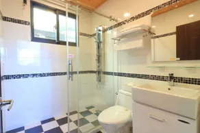 Romantic B&B - Bathroom