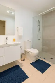 Stylish 2BR Retreat Near UC & Belconnen Mall - Bad