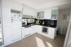 Feronia Villas - Spiseområde på rommet