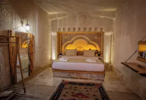 Sur Cave Hotel - Værelse