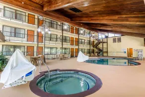 Quality Inn & Suites Sevierville - Pigeon Forge - Piscine