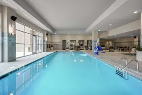 Embassy Suites by Hilton Jonesboro Red Wolf Convention Center - Piscine