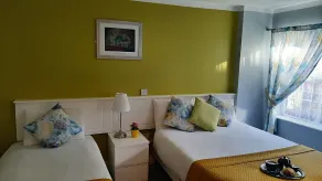 The 'Rafter's Gastropub - Room