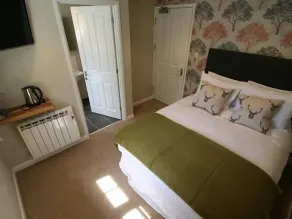 The Fox & Hounds - Room