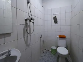 Hotel O Permata Ria Hotel - Bathroom