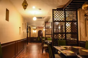 Poppys Tower - Restaurant