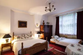 Dawson Place, Juliette's Bed and Breakfast - Room