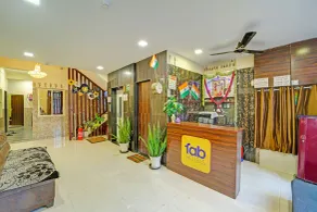 FabHotel Grand Stay Ambedkar Nagar - Reception