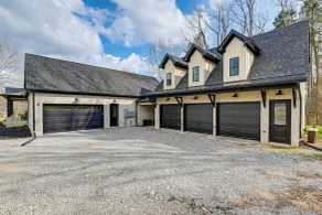 Bright Kingston Springs Home < 22 Mi to Nashville - Interior