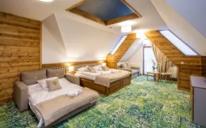 Gold Hotel - Room