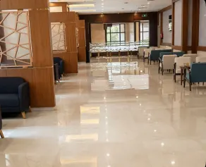Elaf Al Sagryah Hotel - Rezeption