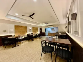 Hotel Deendayal - Restaurante
