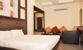 Hotel Tamizh Park - Room
