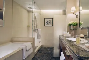 Four Seasons Hotel London at Park Lane - Salle de bain