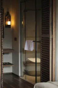 EVEREST POINT - Bathroom