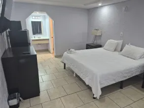 Budget Inn East - Chambre