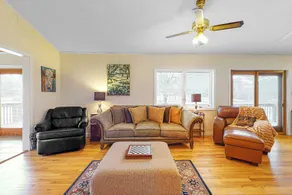 Waterfront Lake Murray Home w/ Dock: Dogs Welcome! - Interiør