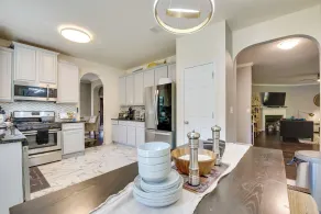 Snellville Abode < 9 Mi to Stone Mtn Park! - Interiör