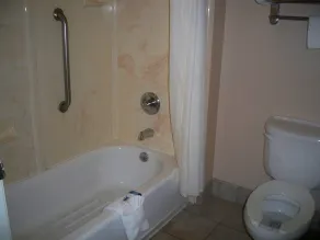 Scottish Inn and Suites Beaumont - Salle de bain