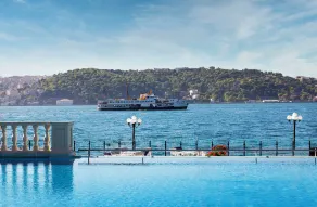 Çırağan Palace Kempinski Istanbul - Outdoor pool