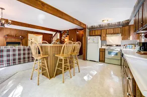 Pet-Friendly Gem: Hike, Fish & Golf in Gaylord - Interiör