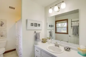 La Petit Maison - Lakefront Oshkosh Home! - Interiør