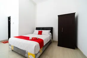 RedDoorz at Jalan Perintis Kemerdekaan Makassar - Værelse