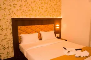 Glitz Hotels The Arvind - Near Thane Court - Room