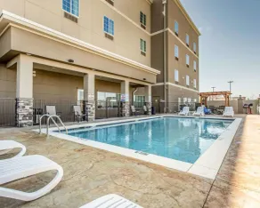 MainStay Suites Midland - Piscine