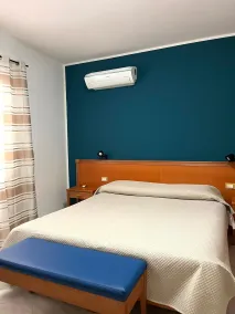 Hotel d'Orleans - Room