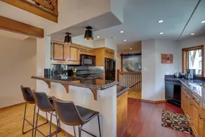 Bright Downtown Telluride Condo - Steps to Lift! - Intérieur