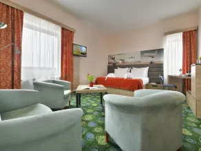 Ramada Airport Hotel Prague - Room
