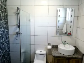 Hotel Yamir - Bathroom