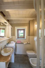 Charming Alessandria Apartment with Shared Pool & City Views - Bathroom
