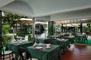Hotel Suisse - Entréinterör