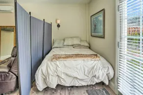 Pleasant Hill Studio w/ Pool & Hot Tub Access - Værelse