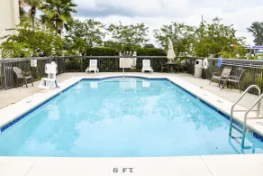 Hampton Inn Perry - Pool