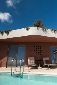 Plethora Luxury Suites - Basseng