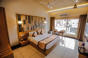 Hotel Mukut Mani Govardhan - Værelse
