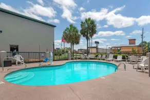 Quality Inn Cordele - Piscine
