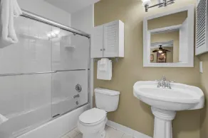 Mariners Walk 6B - Screen Porch Ocean Pool Walkout - Badezimmer