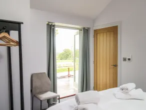 The Cosy Cowshed - Rom