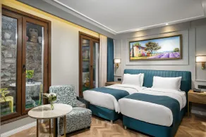 Royan Suites - Room