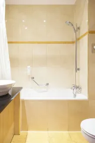 Hotel Tristar - Bathroom