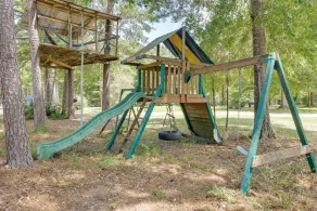Play Games, Bike & Unwind: Cleveland Family Home! - Innenbereich