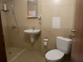 Hotel Puldin COOP - Baño