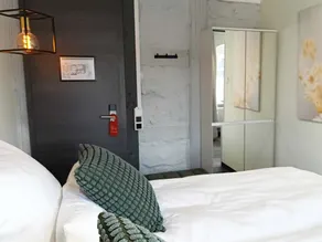 NOX HOTEL - Zimmer 4 Essence - Digital-Check-In - No Reception - nahe Bretten & Karlsruhe - Camera